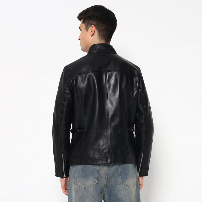 Men’s Sleek Black Leather Jacket