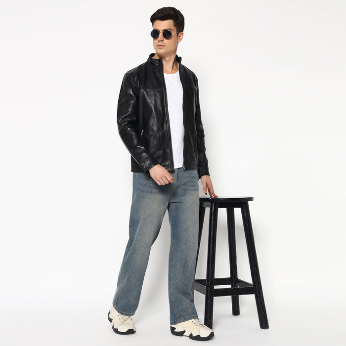 Men’s Sleek Black Leather Jacket