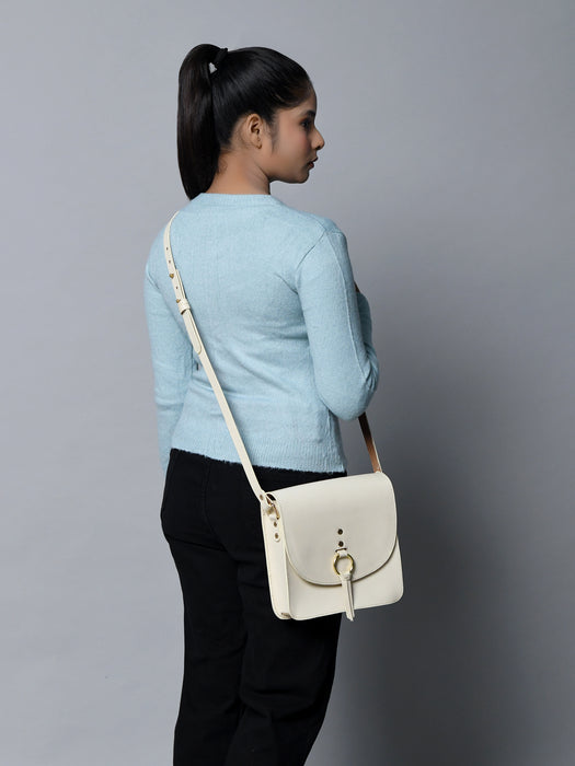 Pearl Essence Crossbody Bag