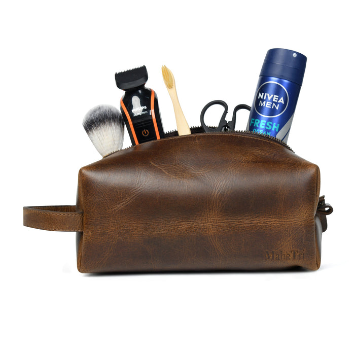 The Cambridge Leather Dopp Kit