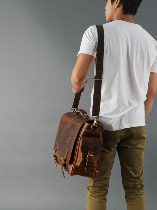 Dakota Rugged Briefcase Messenger — Classy Leather Bags